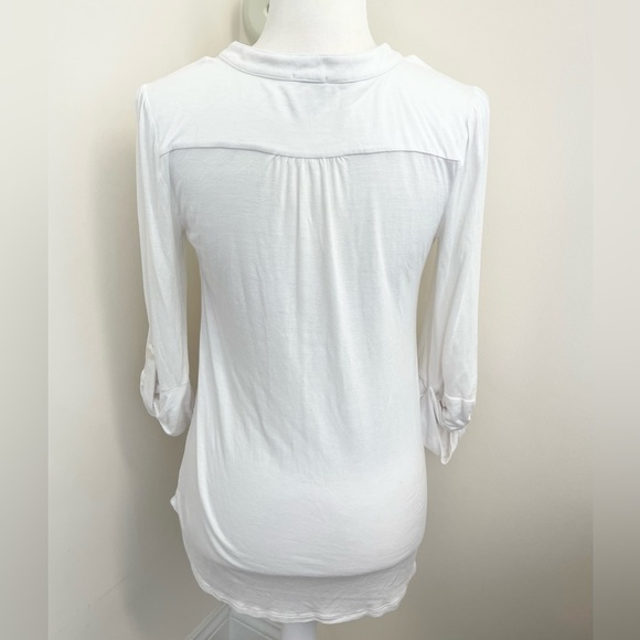 Pretty Ella Moss 3/4 sleeve hi-lo metal grommet collar top! - Picture 7 of 10